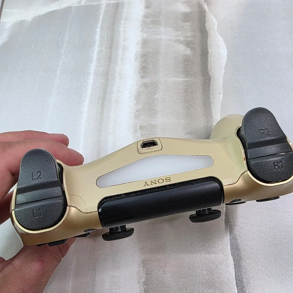 Sony PlayStation 4 DualShock 4 Wireless Controller Gold PS4 CUH-ZCT2U S3